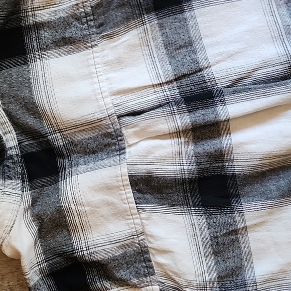 SO Black and White Plaid Cotton Flannel Long Sleeve Jr's size - Picture 6 of 8